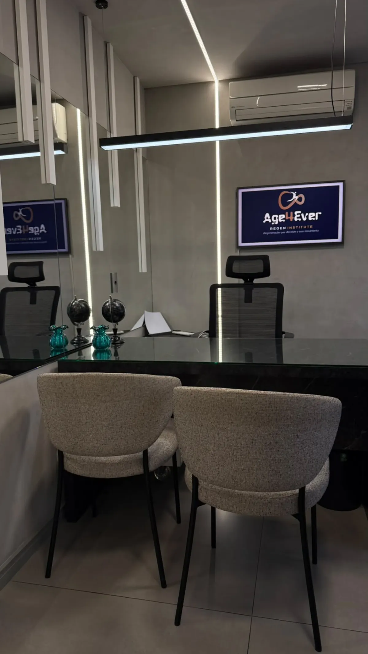 Sala de atendimento da clínica Age4Ever